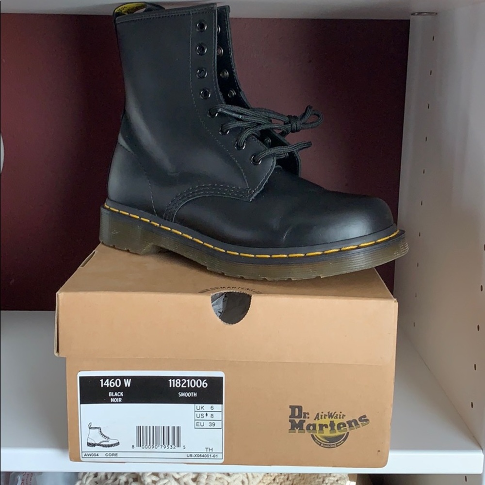 Dr. Martens “SMOOTH”